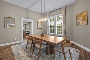 Unclassified image, 4 of 29, button - Large Home - Fully Equipped - Monthly Promo! (Lithonia)