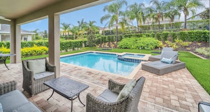 Modern 6BR Villa / Games Room/ Private Pool & Spa/10 Min to Disney