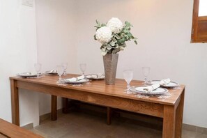 Dining - Mint 4 House Old city|Pool|clock tower| (Cartagena de Indias)