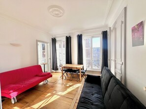 Nicht klassifiziertes Bild, 2 von 13, Schaltfläche