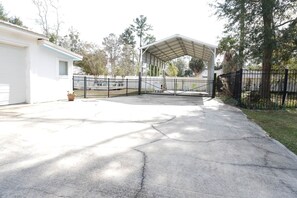 Enceinte de l’hébergement