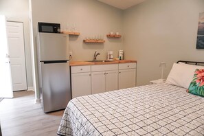 Fer et planche à repasser, Wi-Fi gratuit, draps fournis