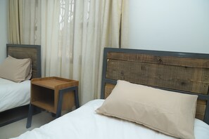 Unclassified image, 5 of 14, button