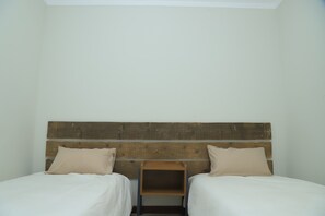 3 bedrooms, iron/ironing board, travel cot, free WiFi - Kololo 3BR with Garden, 500m to Acacia Mall (Kampala)