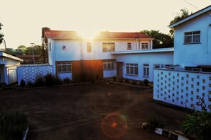 Imagen sin descripción, 3 de 14, botón