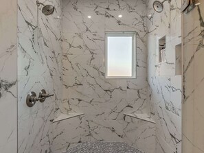 Shower, hair dryer, towels, shampoo - House at the Refuge - Relax & Take in Nature (Medicine Park)
