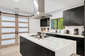 Deluxe Villa, Patio, Garden View | Private kitchen - Moroccan Style Villa · Pool & Cabana | BKB Court (North Miami)