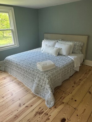 Unclassified image, 3 of 9, button