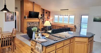 Lookout- epic views, close to OSU, quiet