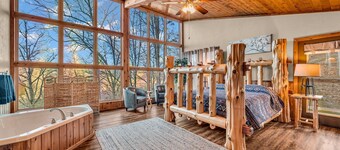 Cliff House: A Spacious Riverfront Escape for Gathering Together