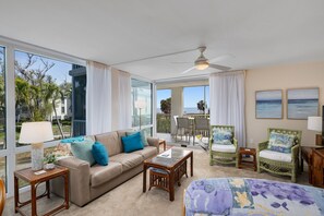 TV, offices - Gorgeous Oceanfront Condo at 240F Island Beach Club (Sanibel)