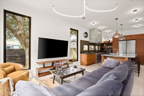 Luokittelematon kuva, 5 kautta 49, painike