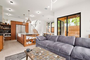 Luokittelematon kuva, 5 kautta 49, painike