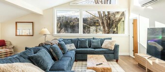 Mountain View Retreat, 9 Min to Killington