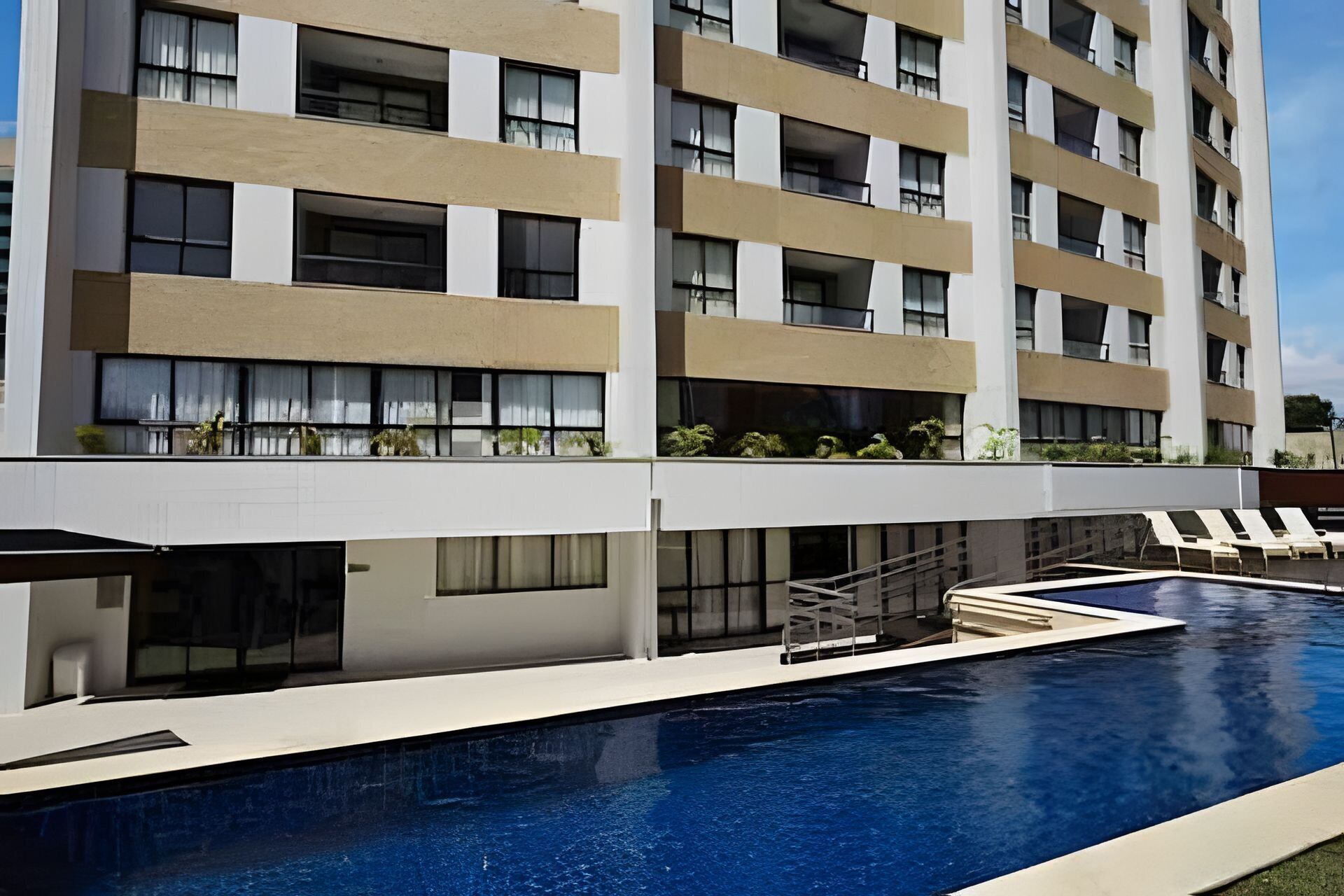 Suíte standard | Piscina | Piscina externa
