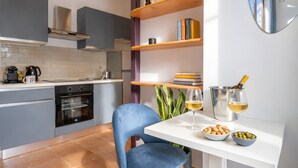 Private kitchen - The Pigneto Rooftop Suite   Spa e Skyline   by RHR (ROMA)