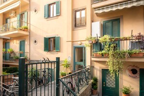 Exterior - The Pigneto Rooftop Suite   Spa e Skyline   by RHR (ROMA)