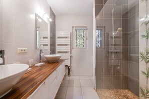 Towels - Villa La Bulle - Piscine Privée (Grambois)