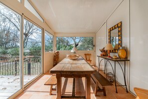 Dining - Villa La Bulle - Piscine Privée (Grambois)