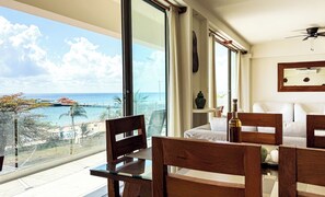 In-room safe, blackout curtains, soundproofing, free WiFi - Grand Boréna Hotel Boutique (Playa del Carmen)