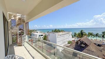Luxury Penthouse, 2 Bedrooms, Kitchen, Beach View | Balcony