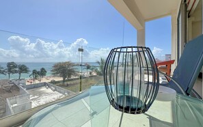 Luxury Penthouse, 2 Bedrooms, Kitchen, Beach View | Balcony view - Diamond Building Condo Hotel and rentals (Playa del Carmen)