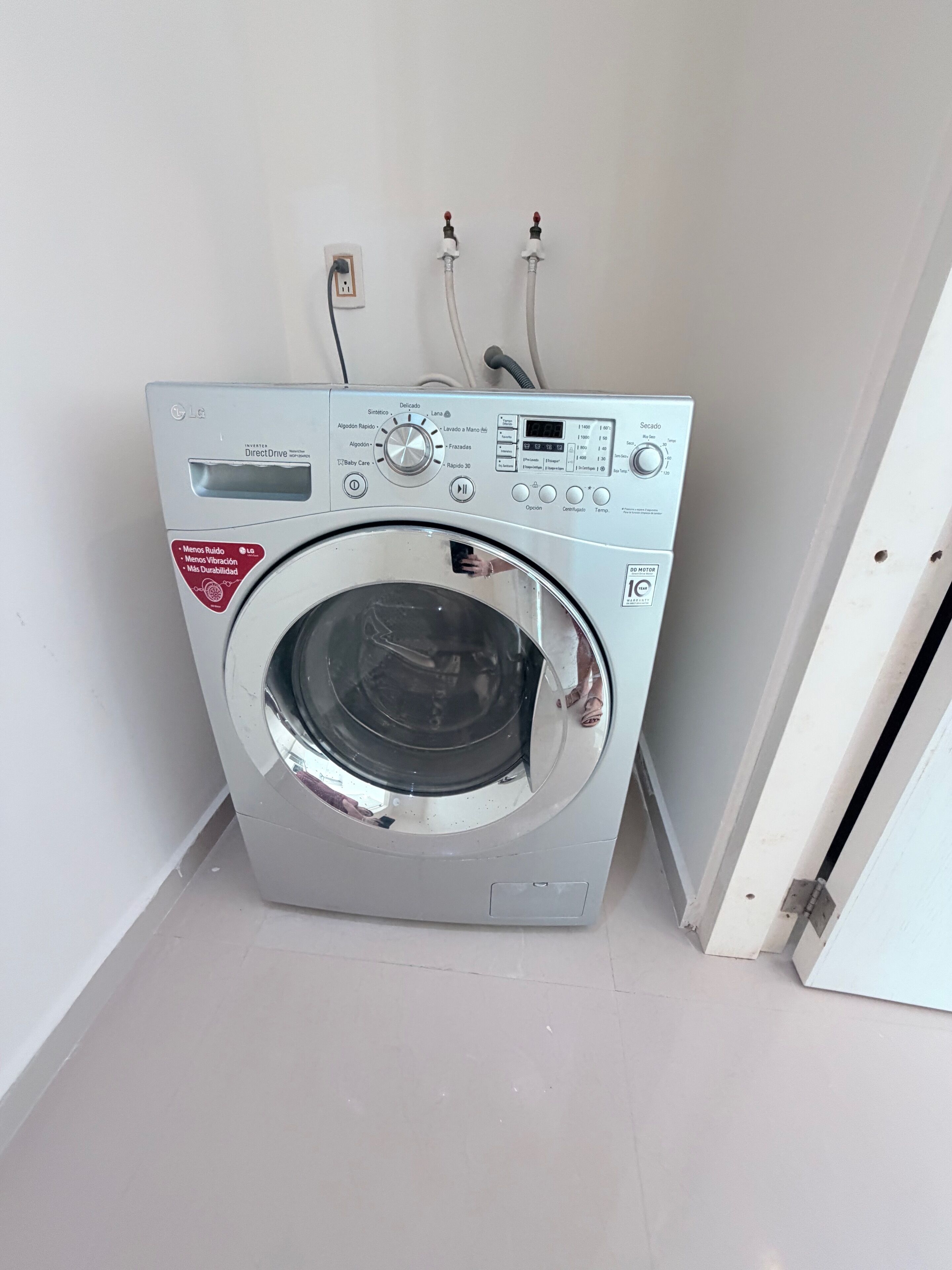 Luxury Penthouse, 2 Bedrooms, Kitchen, Beach View | Interior