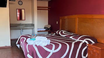 Habitación Confort, vista al jardín | Wifi gratis