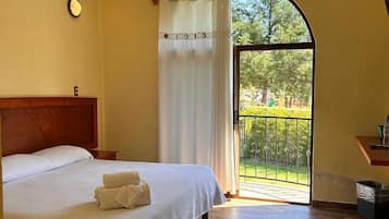 Comfort Room, Garden View | Free WiFi