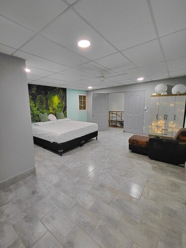 3-bedroom house with AC in lovely Morales,only 30 minutes from Rio Dulce