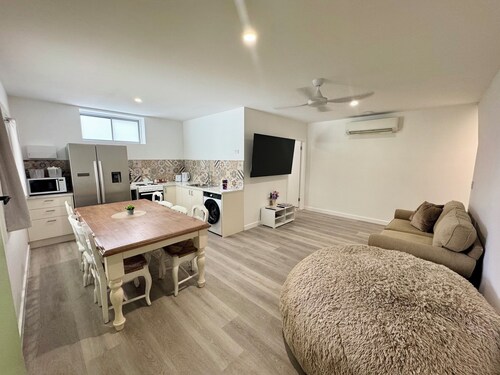 The Fairway View Apartment | Golf Course Retreat