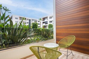 Property grounds - Modern 2BR Duplex in Bouskoura | Pool Access | Parking (Casablanca)