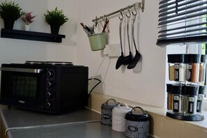 Private kitchen - Executive Birmingham City Centre 1 Bed w Free Parking (Birmingham)