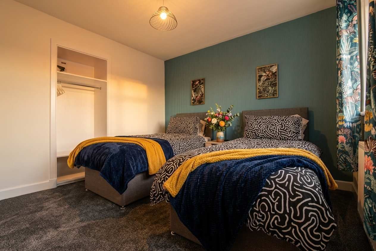 Desk, iron/ironing board, travel crib, WiFi