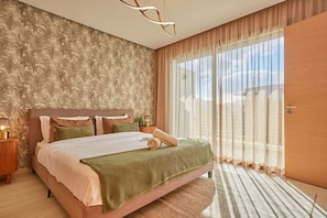 3 chambres, fer et planche à repasser, lit parapluie, Wi-Fi gratuit