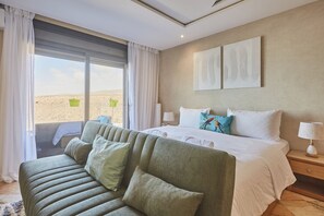 1 多间卧室、办公桌、熨斗/熨衣板、旅行婴儿床