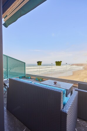 Unclassified image, 5 of 39, button - Surf & Fun | Beachfront Stay in Mirleft With Balcony (Mirleft)