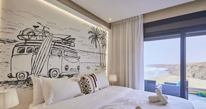 Wake to Waves: Stylish 1-Bedroom by the Shore