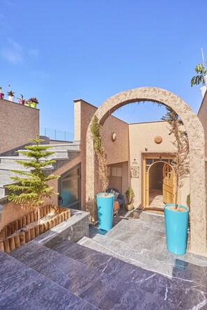 Terrace/patio - Beachfront Paradise: Charming 1BR + Ocean Views (Mirleft)