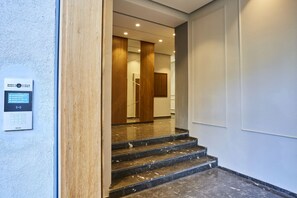 Interior - Sleek and Modern 2-Bed Unit in Downtown Casa (Casablanca)