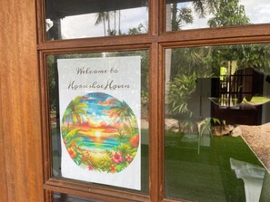 Luokittelematon kuva, 3 kautta 18, painike