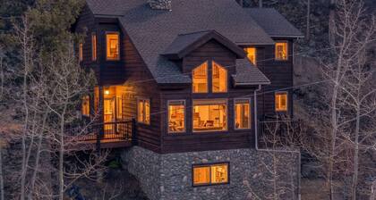 The Hideaway in Evergreen Hot Tub Views Privacy