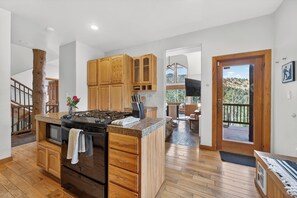 Unclassified image, 5 of 45, button