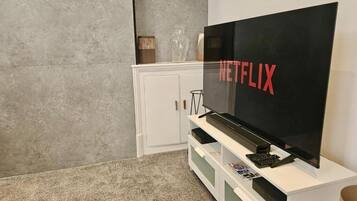 House, 3 Bedrooms | Room amenity