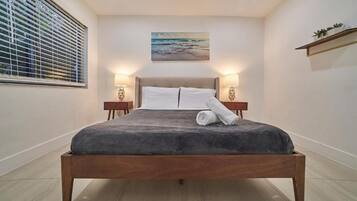 Comfort Room, Patio, Garden View