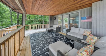 Sundance - Lakefront w/ Private Dock