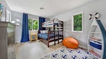 House, Multiple Beds, Patio (LAKE Sundance)