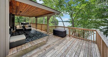 Sundance - Lakefront w/ Private Dock