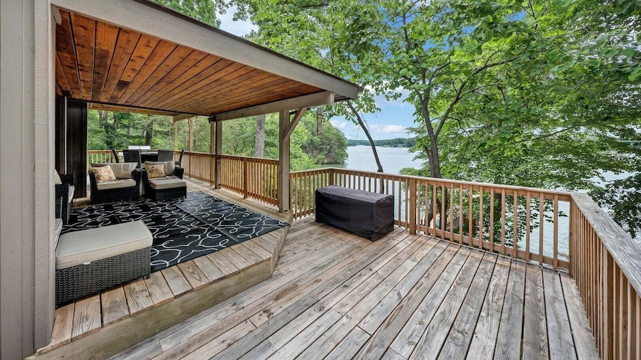 Sundance - Lakefront w/ Private Dock