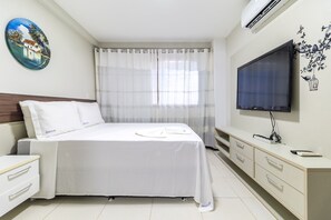 Blackout curtains, free WiFi - APTO Pé na Areia | Vista para o Mar | Barra Bali | Destino BSM 213 (Barra de São Miguel)